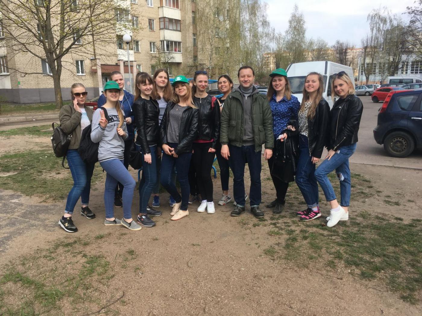 «Любимому району – чистый двор!»